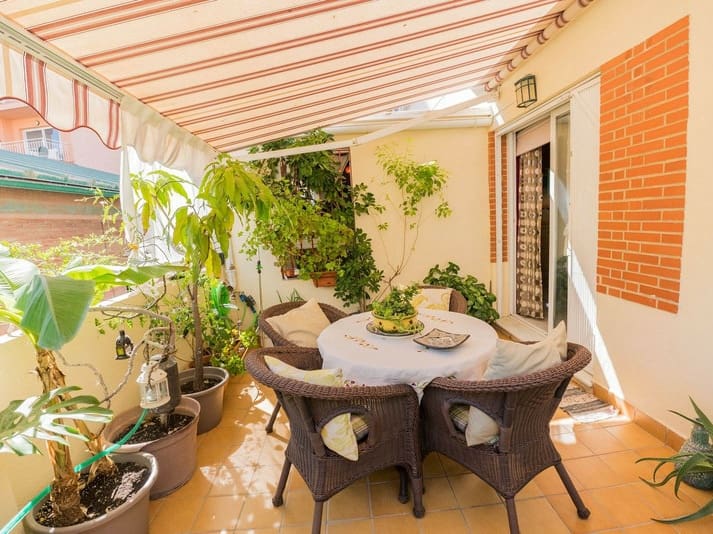 2 bedroom Beach Apartment for sale in Torremolinos with garage - € 295,000 (Ref: 9434804)