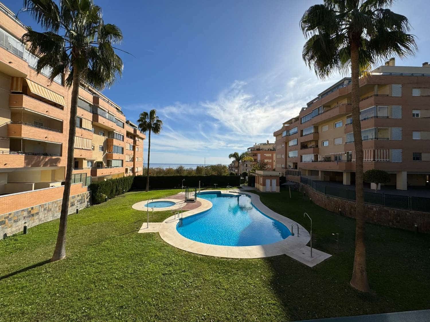 4 quarto Penthouse para venda em Torremolinos com piscina garagem - 599 000 € (Ref: 9434805)