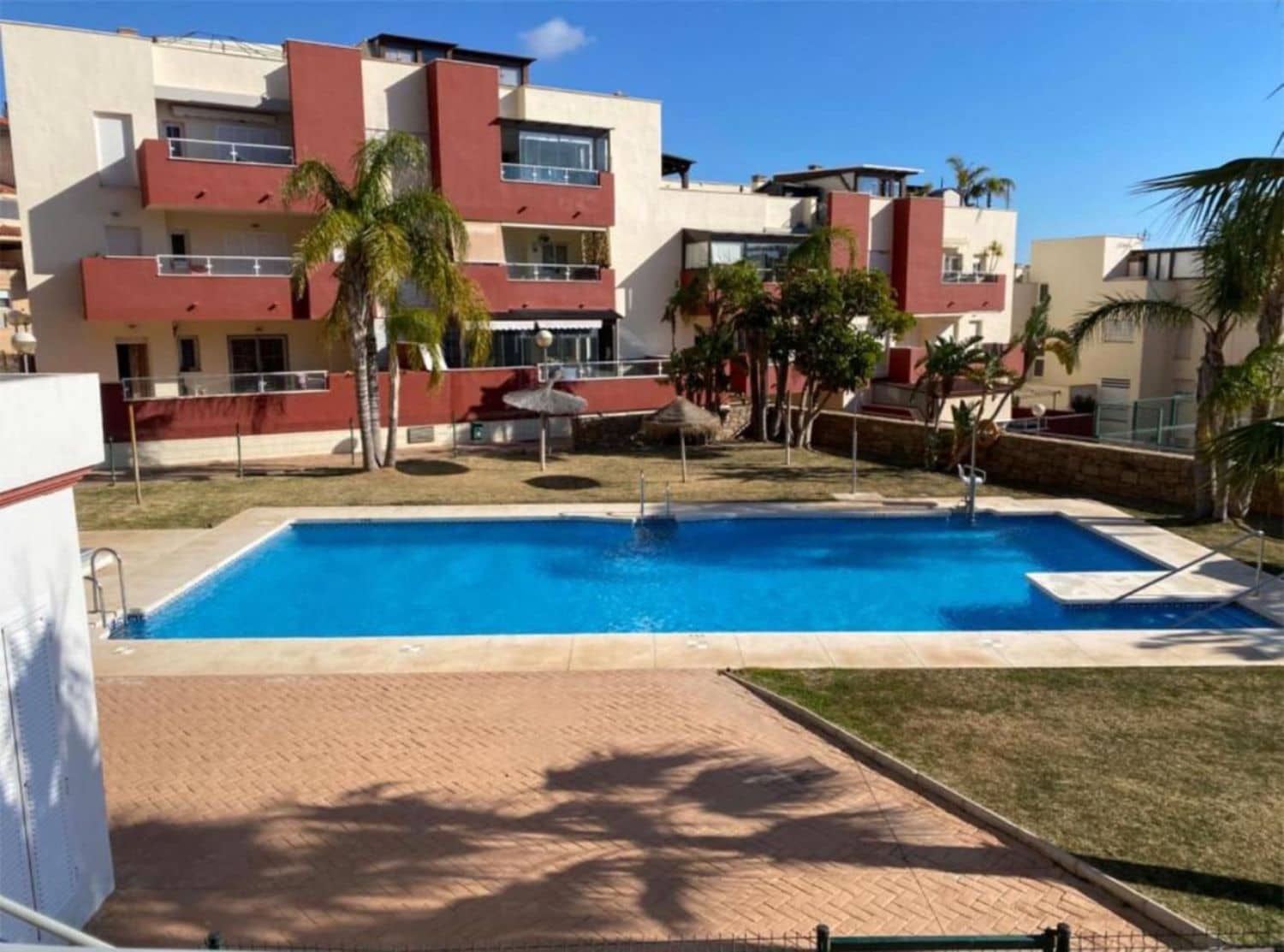 2 sypialnia Mieszkanie na sprzedaż w Benalmadena z basenem garażem - 308 000 € (Ref: 9434806)