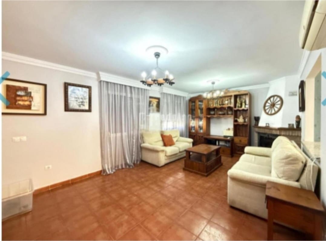 Adosado de 4 habitaciones en Cártama en venta con piscina garaje - 309.000 € (Ref: 9434807)