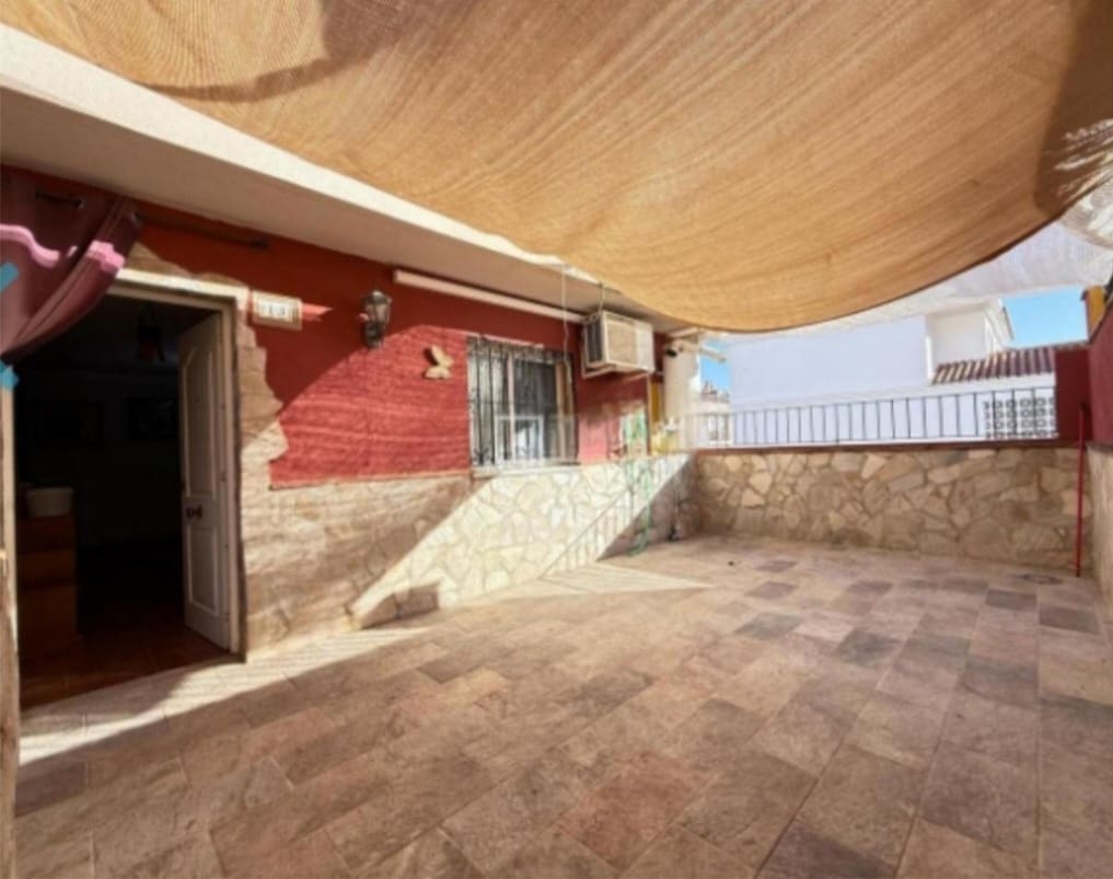 Adosado de 4 habitaciones en Cártama en venta con piscina garaje - 309.000 € (Ref: 9434807)