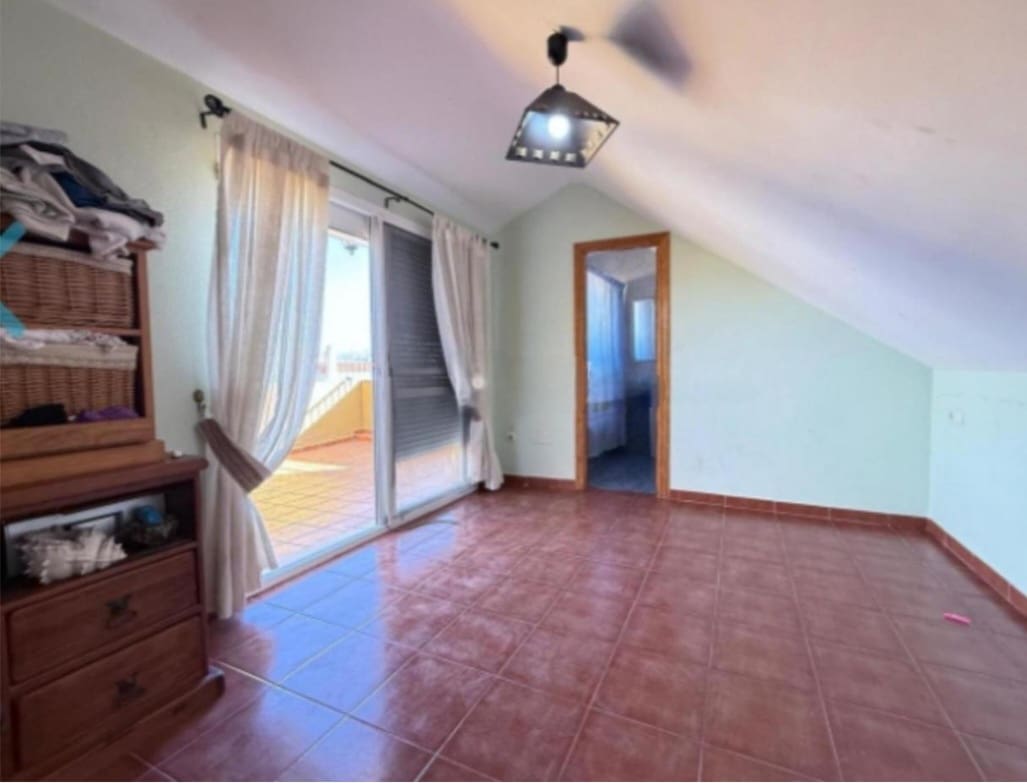 Adosado de 4 habitaciones en Cártama en venta con piscina garaje - 309.000 € (Ref: 9434807)