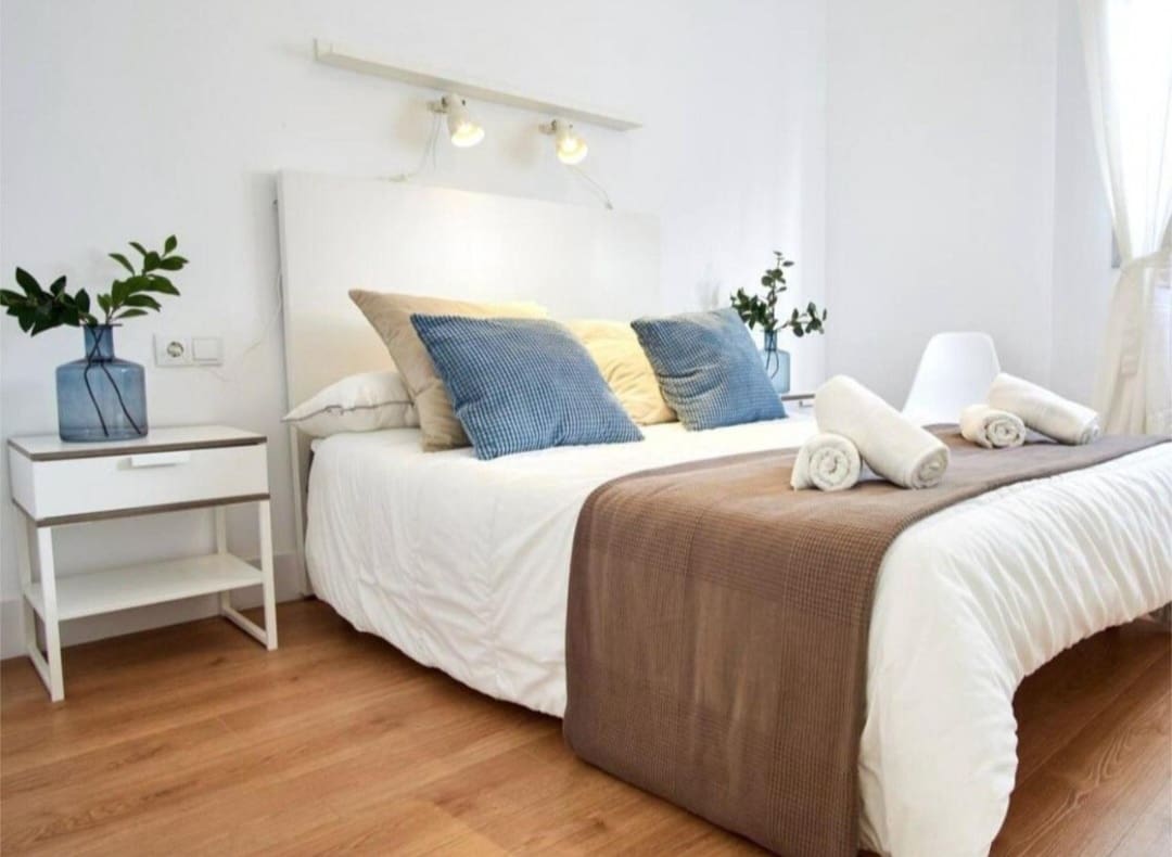 2 bedroom Flat for sale in Cartama with garage - € 236,900 (Ref: 9434809)