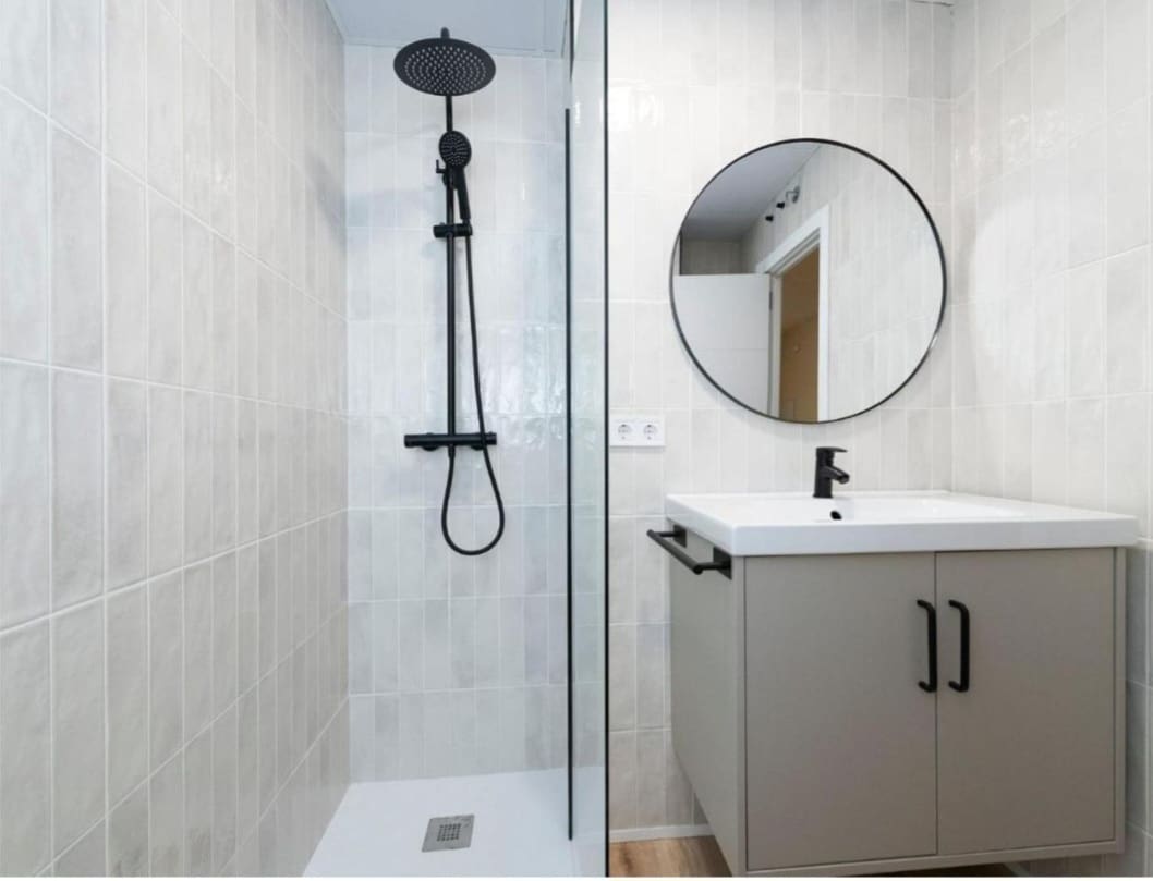 2 bedroom Flat for sale in Cartama with garage - € 236,900 (Ref: 9434809)