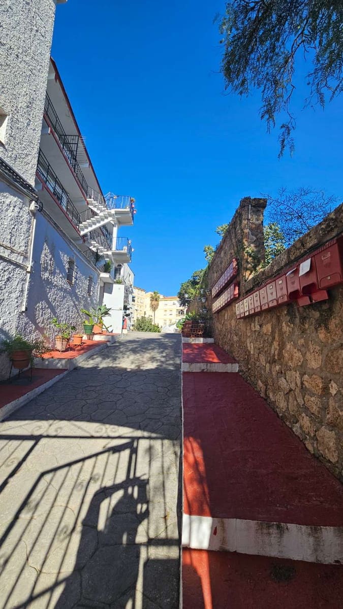 2 Zimmer Strandapartment zu verkaufen in Torremolinos mit Pool - 219.500 € (Ref: 9434811)