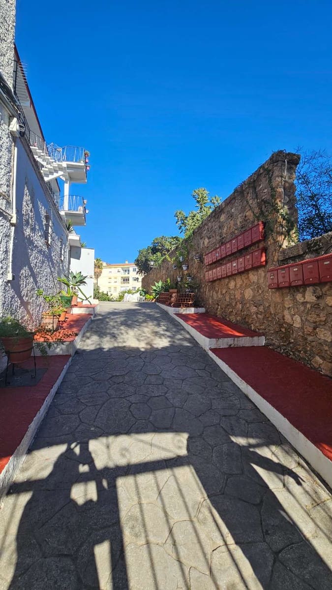 2 Zimmer Strandapartment zu verkaufen in Torremolinos mit Pool - 219.500 € (Ref: 9434811)