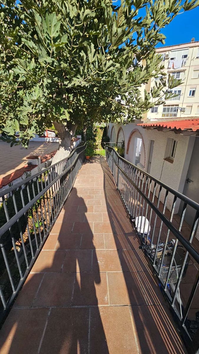 2 Zimmer Strandapartment zu verkaufen in Torremolinos mit Pool - 219.500 € (Ref: 9434811)