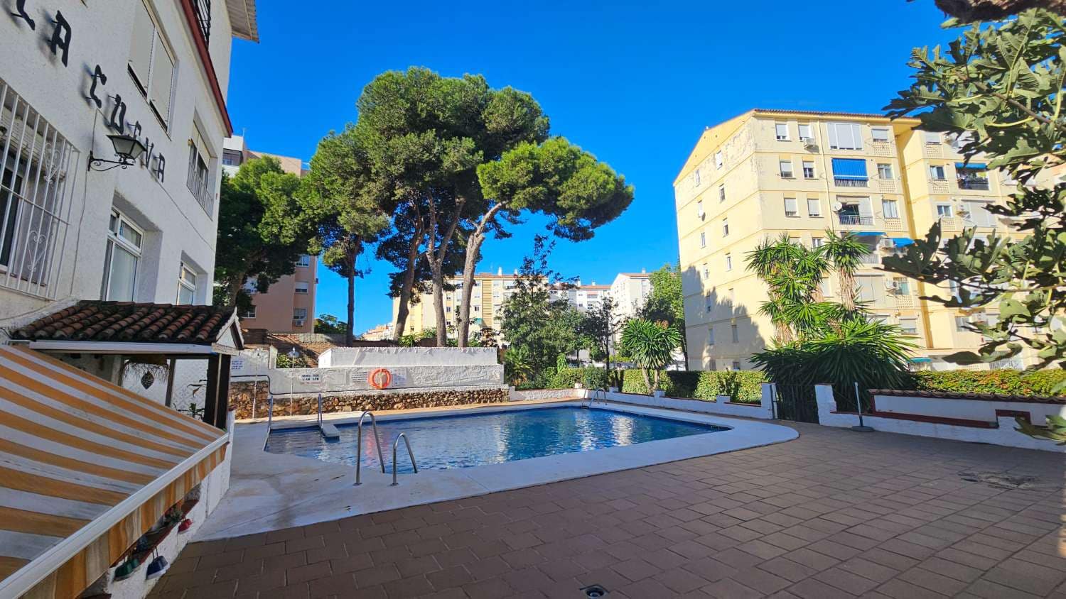 2 Zimmer Strandapartment zu verkaufen in Torremolinos mit Pool - 219.500 € (Ref: 9434811)