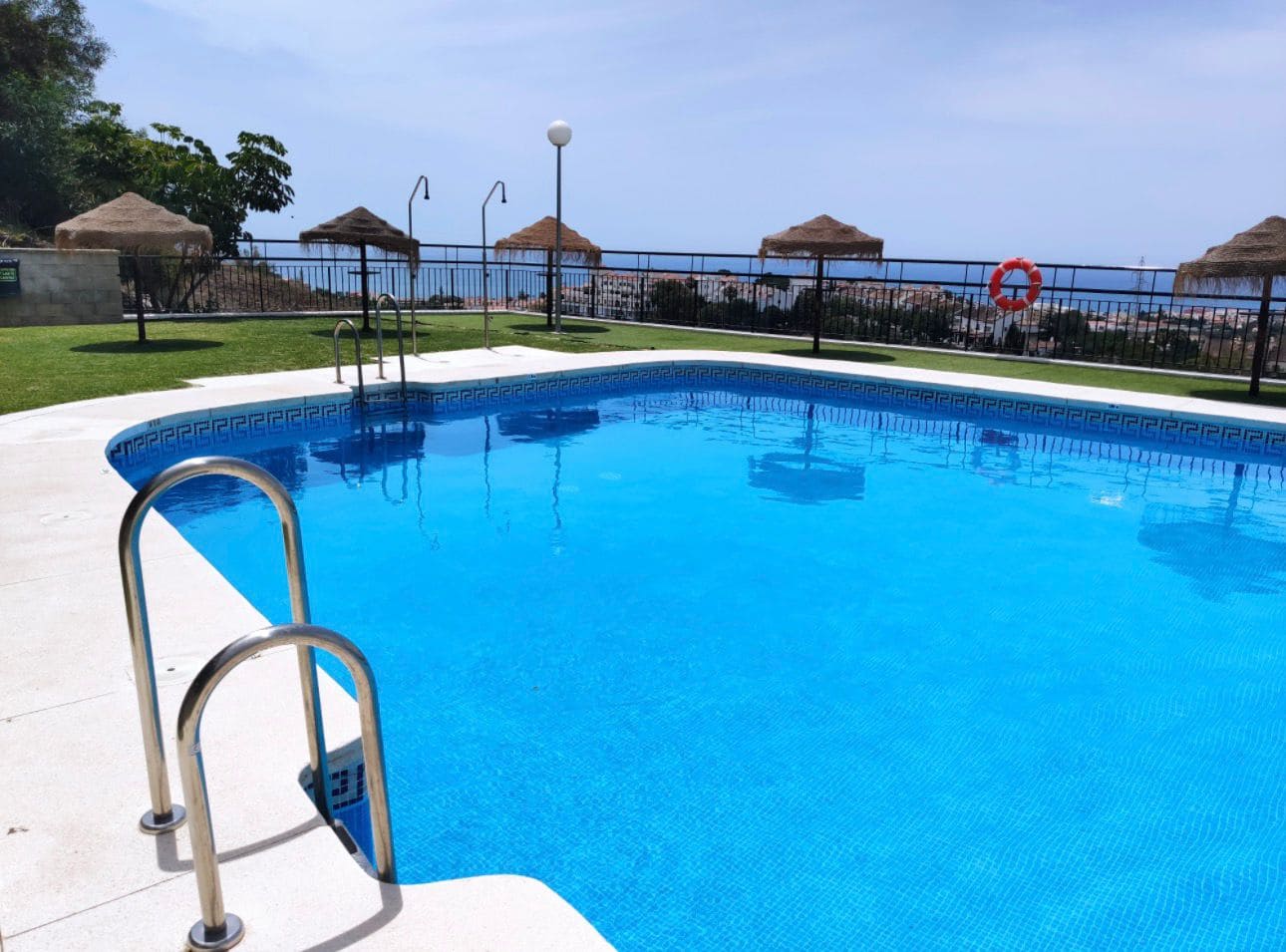 2 bedroom Penthouse for sale in Rincon de la Victoria with pool garage - € 305,000 (Ref: 9434817)