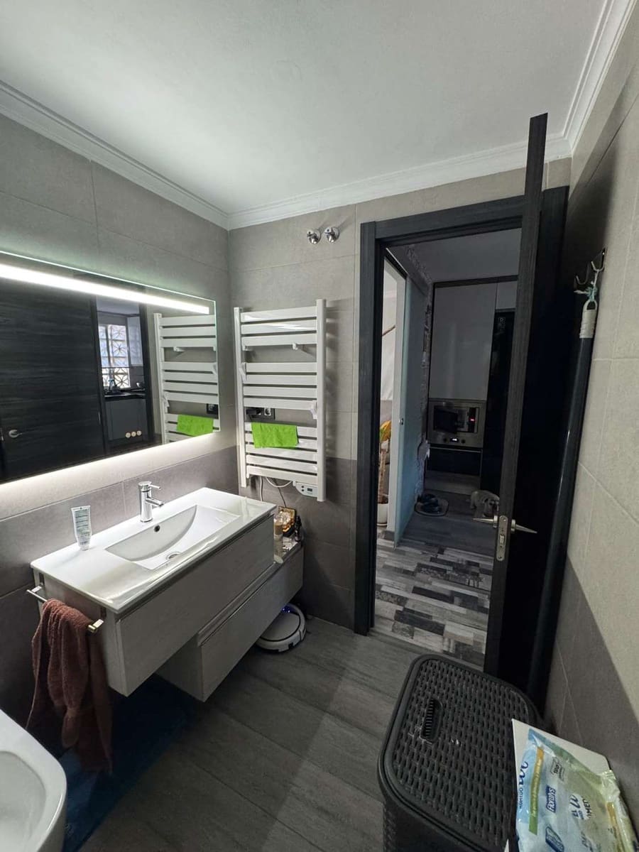 2 bedroom Penthouse for sale in Rincon de la Victoria with pool garage - € 305,000 (Ref: 9434817)