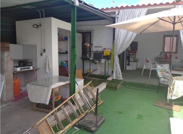 Finca/Landehus til salg i Cártama med swimmingpool garage - € 160.000 (Ref: 9434818)