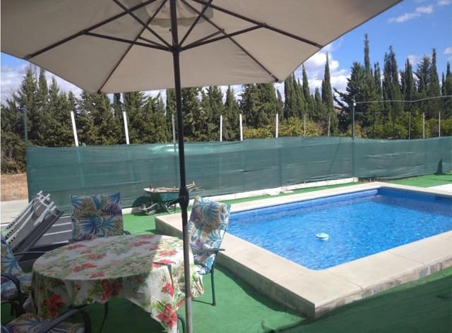 Finca/Landehus til salg i Cártama med swimmingpool garage - € 160.000 (Ref: 9434818)