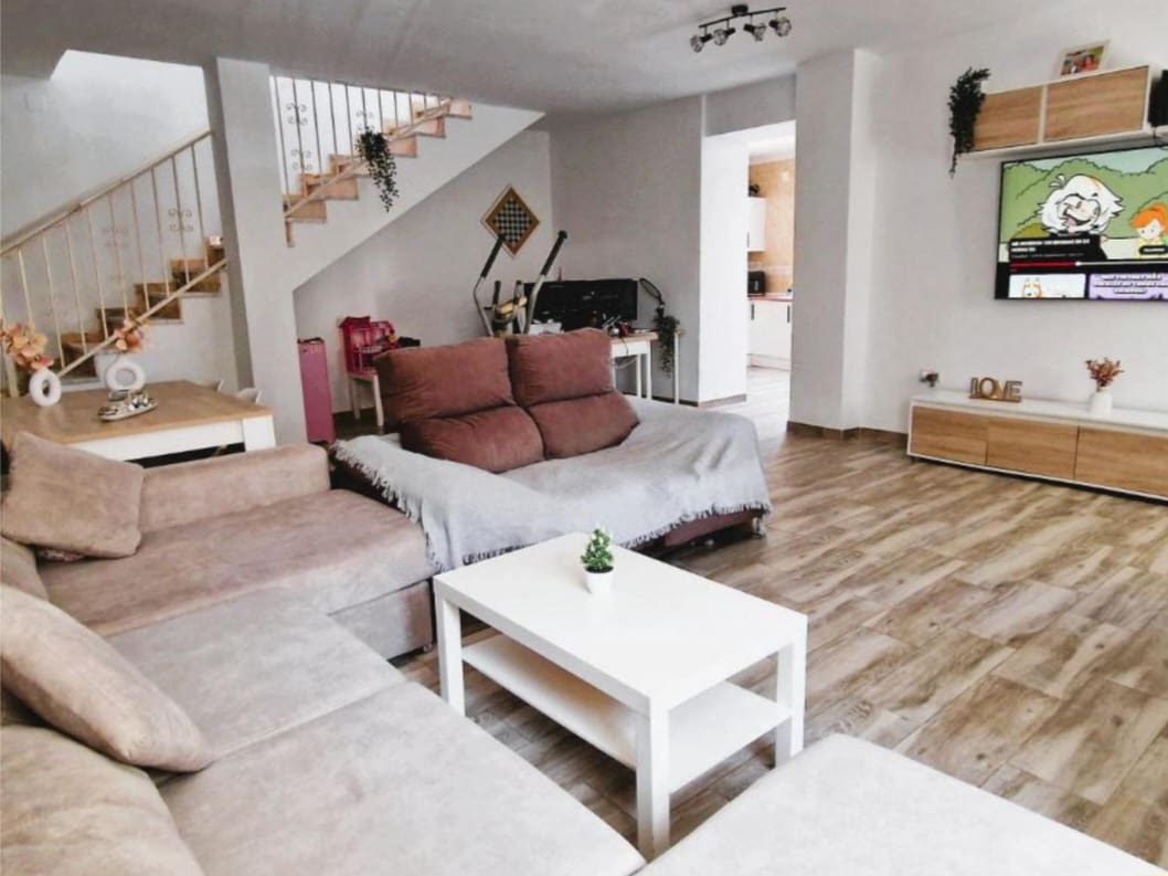 Casa de 2 habitaciones en Málaga ciudad en venta - 308.998 € (Ref: 9434819)