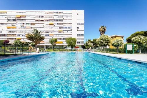 1 sypialnia Apartament na sprzedaż w Benalmadena z basenem garażem - 272 950 € (Ref: 9434820)