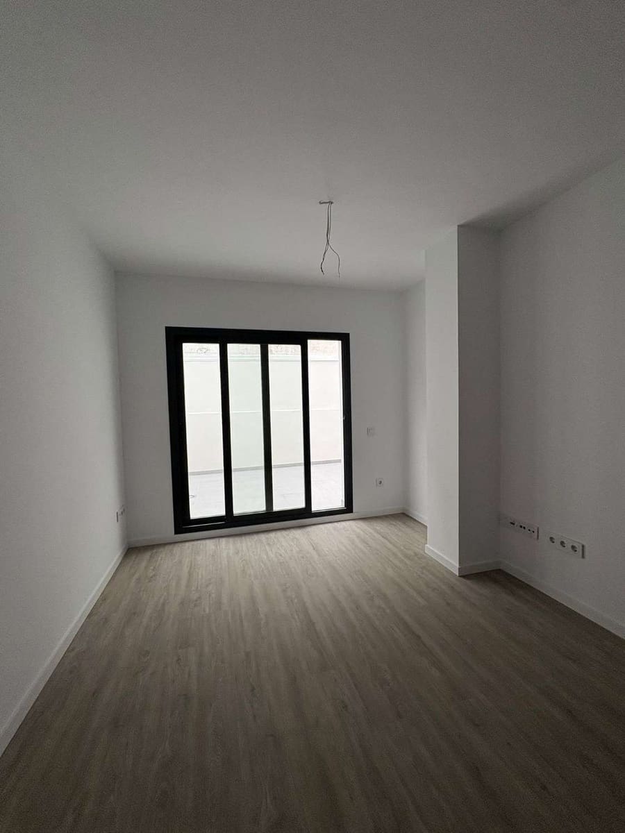 1 quarto Apartamento de Praia para venda em Puerto de la Torre com piscina garagem - 268 950 € (Ref: 9434821)