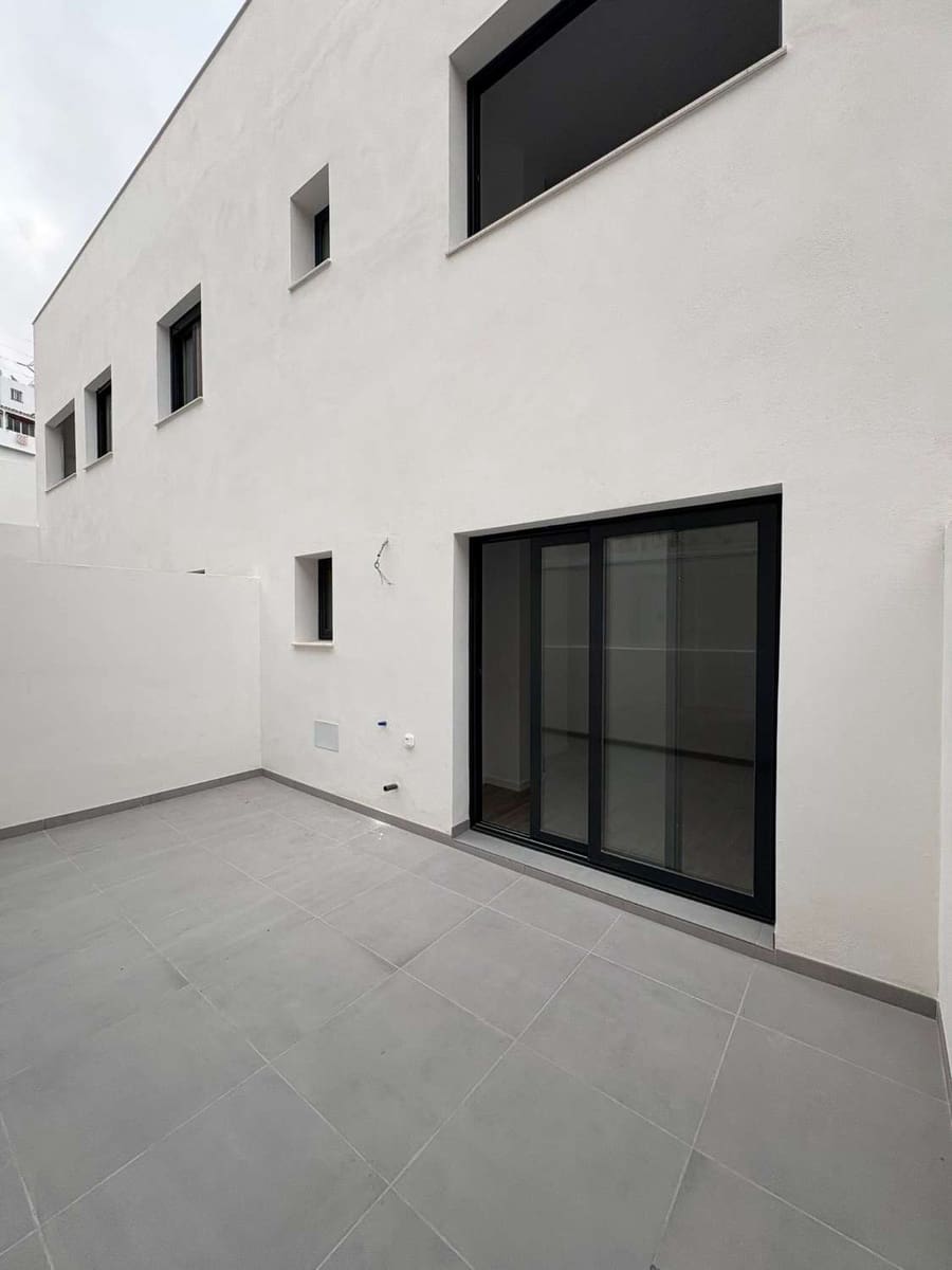 1 quarto Apartamento de Praia para venda em Puerto de la Torre com piscina garagem - 268 950 € (Ref: 9434821)