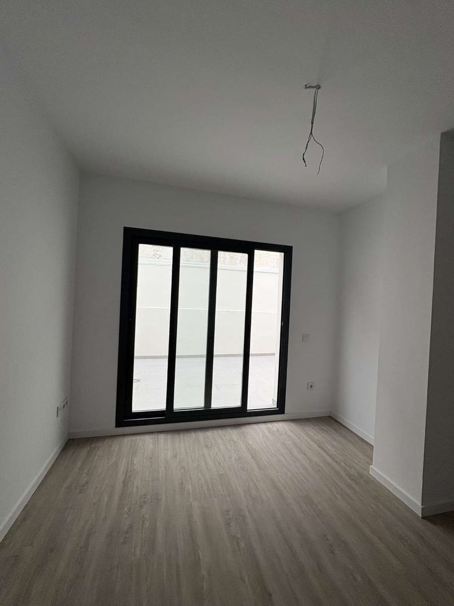 1 quarto Apartamento de Praia para venda em Puerto de la Torre com piscina garagem - 268 950 € (Ref: 9434821)