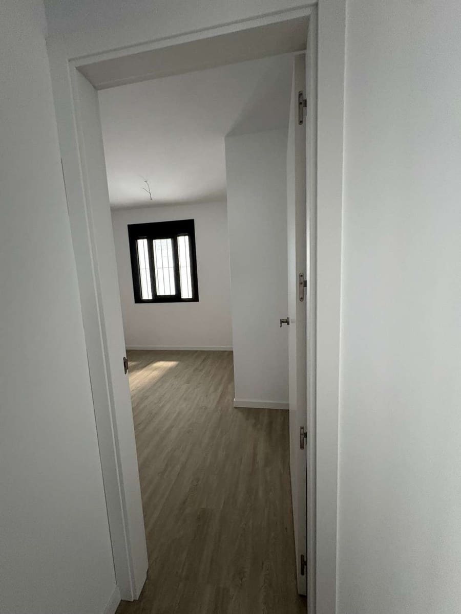 1 quarto Apartamento de Praia para venda em Puerto de la Torre com piscina garagem - 268 950 € (Ref: 9434821)