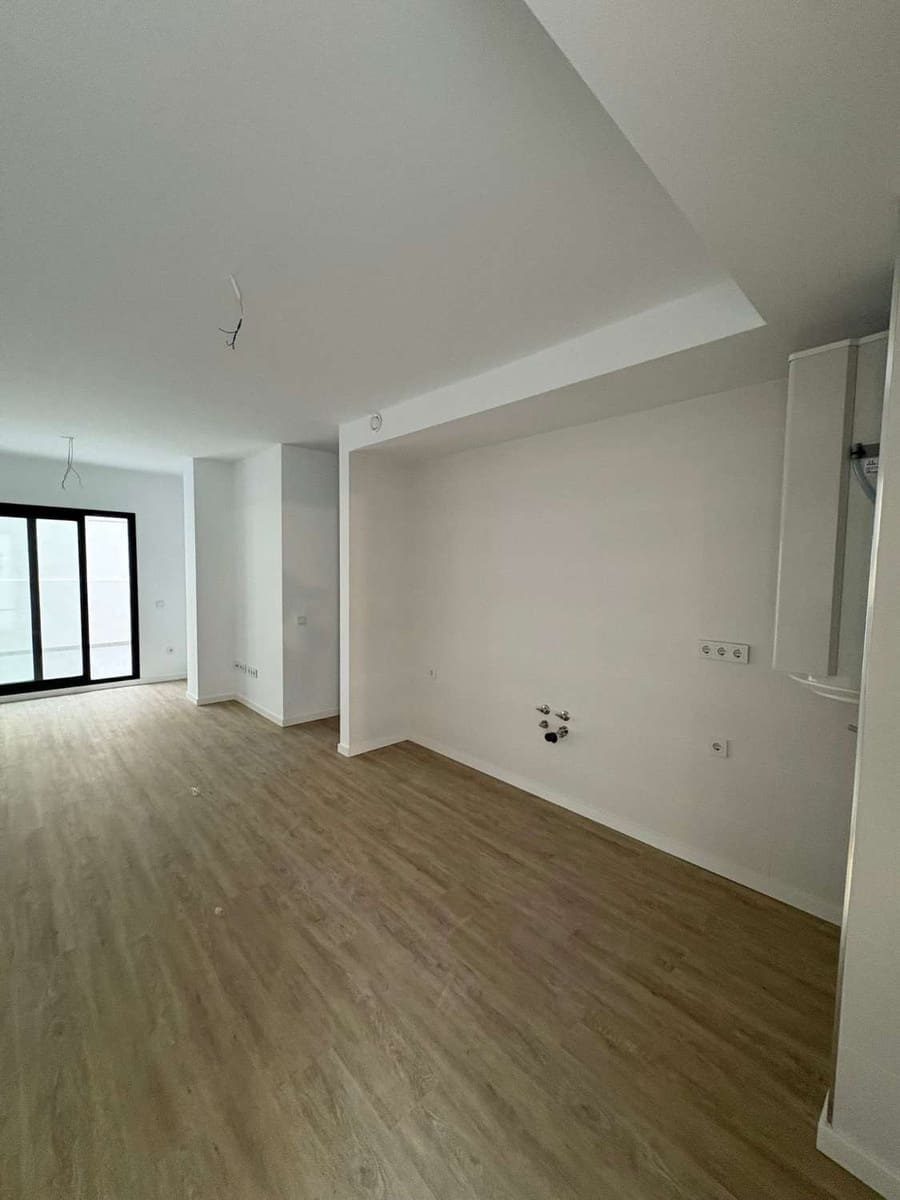 1 quarto Apartamento de Praia para venda em Puerto de la Torre com piscina garagem - 268 950 € (Ref: 9434821)