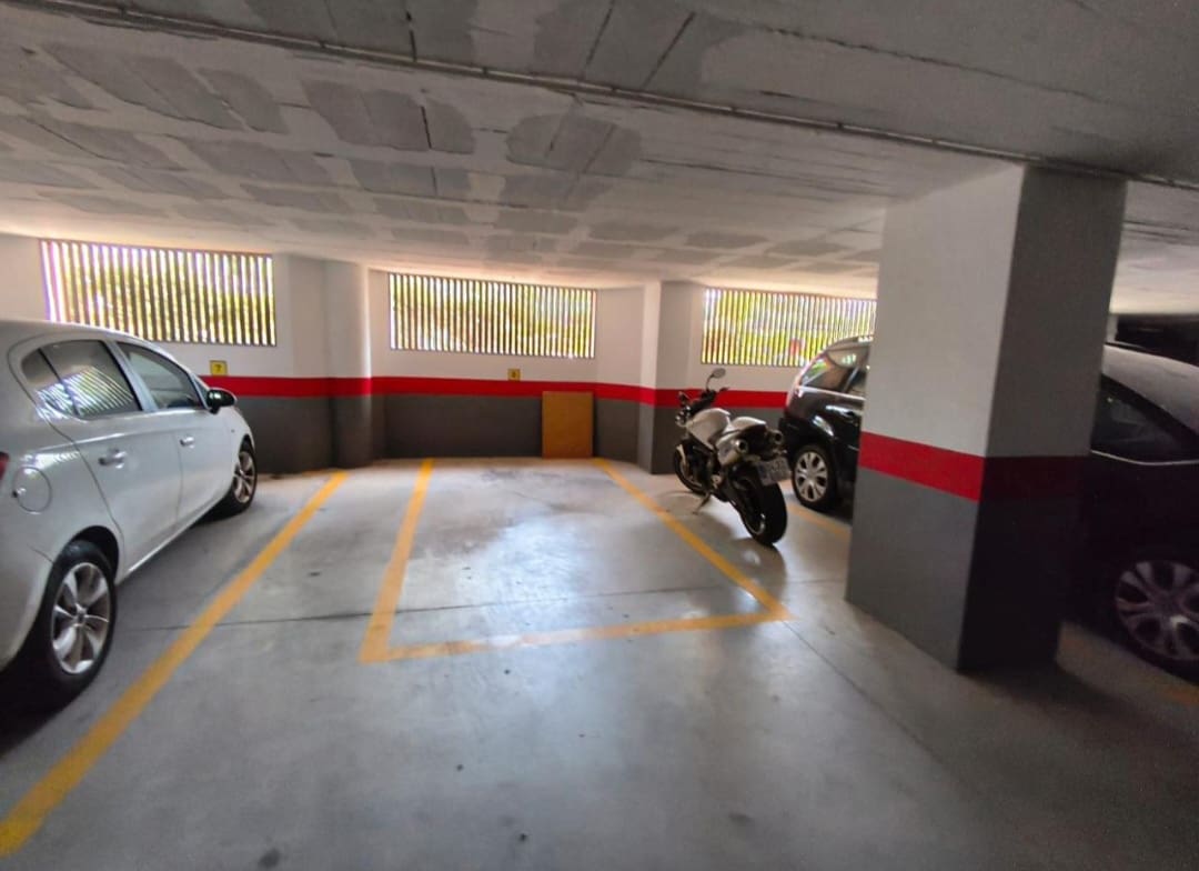 3 makuuhuone Asunto myytävänä paikassa Fuengirola mukana uima-altaan 
autotalli - 430 000 € (Ref: 9434825)