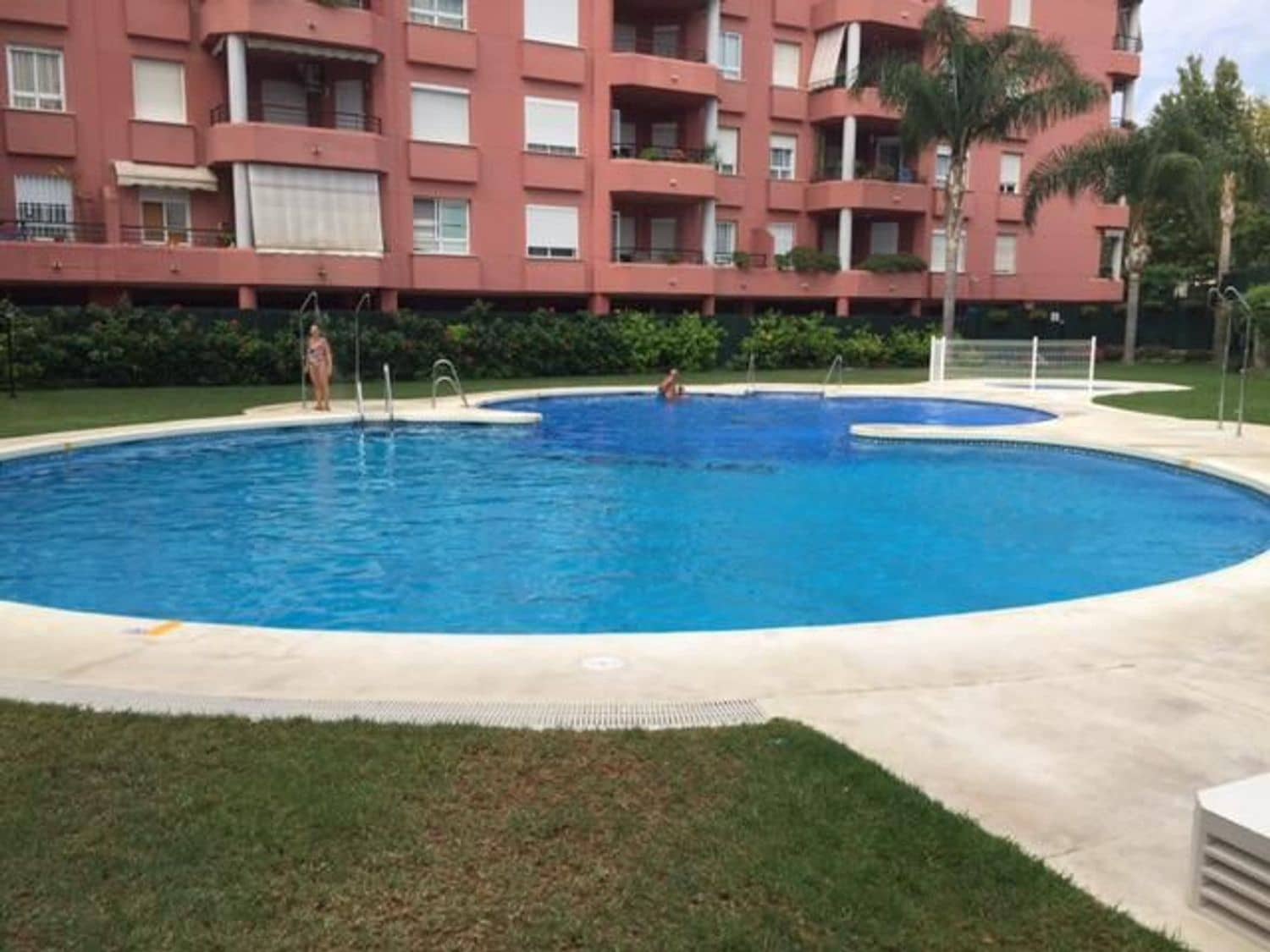 3 makuuhuone Asunto myytävänä paikassa Fuengirola mukana uima-altaan 
autotalli - 430 000 € (Ref: 9434825)