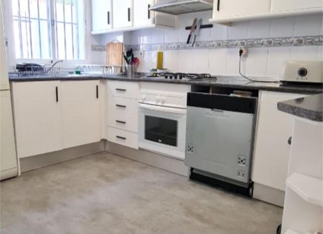 4 sovrum Radhus till salu i Benalmádena med pool - 431 570 € (Ref: 9434827)