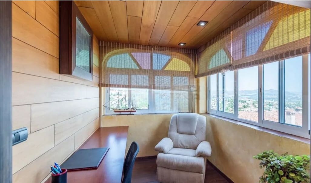 5 Zimmer Villa zu verkaufen in Alhaurin de la Torre mit Pool Garage - 880.000 € (Ref: 9434829)