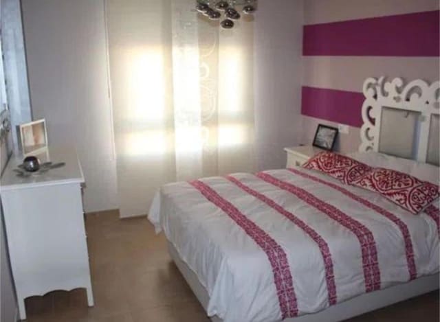 4 soverom Rekkehus til salgs i Alhaurín de la Torre med svømmebasseng - € 483 000 (Ref: 9434832)