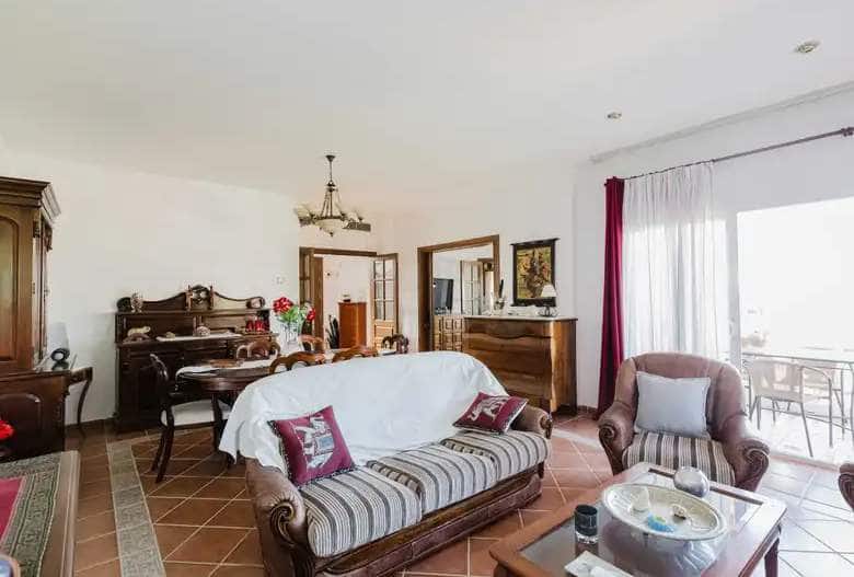 Chalet de 4 habitaciones en Mijas en venta con piscina garaje - 830.000 € (Ref: 9434835)