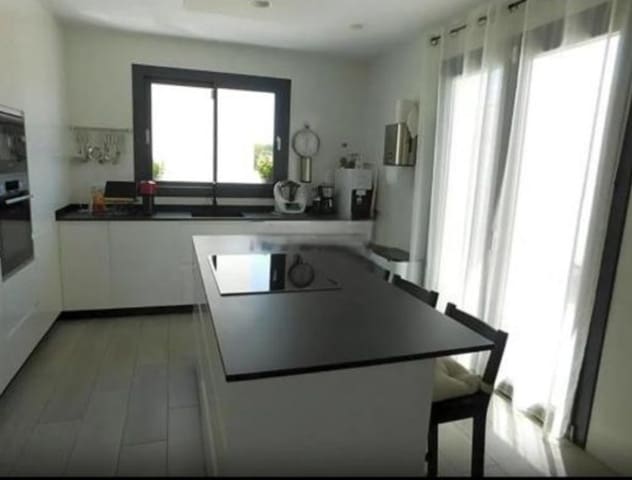 4 makuuhuone Paritalo myytävänä paikassa Alhaurín de la Torre mukana uima-altaan 
autotalli - 815 000 € (Ref: 9434836)