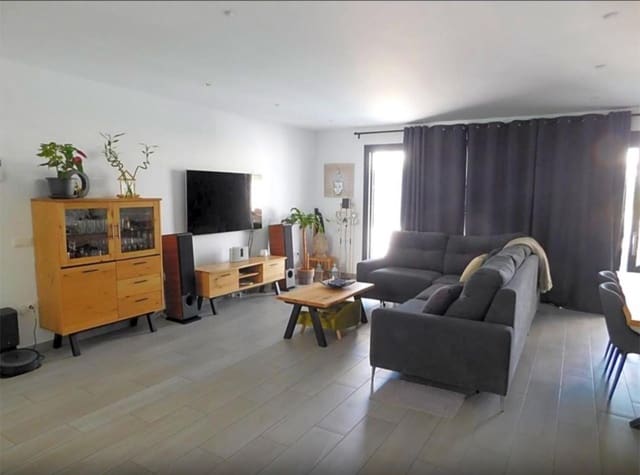 4 makuuhuone Paritalo myytävänä paikassa Alhaurín de la Torre mukana uima-altaan 
autotalli - 815 000 € (Ref: 9434836)