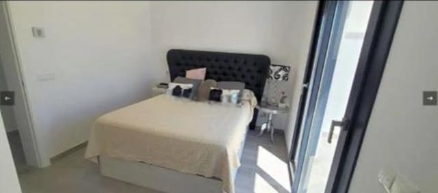 4 makuuhuone Paritalo myytävänä paikassa Alhaurín de la Torre mukana uima-altaan 
autotalli - 815 000 € (Ref: 9434836)