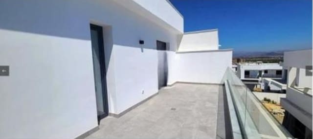 4 makuuhuone Paritalo myytävänä paikassa Alhaurín de la Torre mukana uima-altaan 
autotalli - 815 000 € (Ref: 9434836)