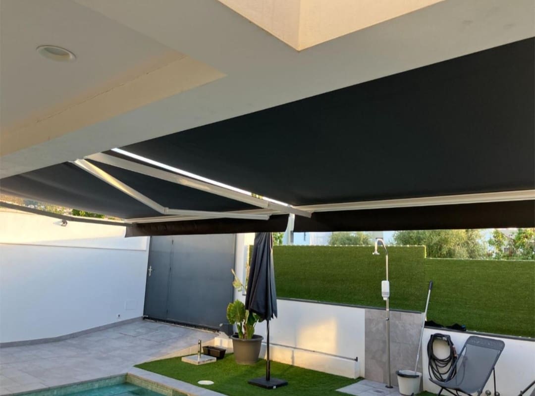 4 makuuhuone Paritalo myytävänä paikassa Alhaurin de la Torre mukana uima-altaan 
autotalli - 815 000 € (Ref: 9434836)