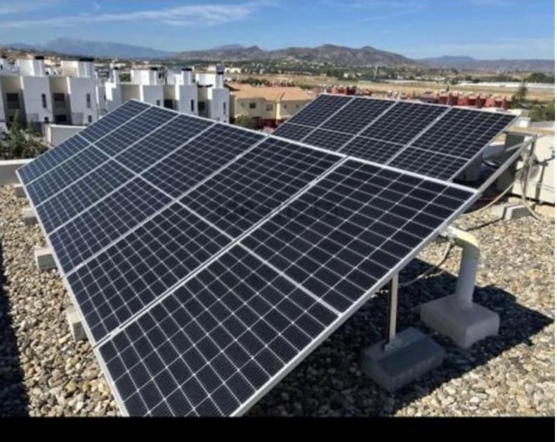 4 makuuhuone Paritalo myytävänä paikassa Alhaurin de la Torre mukana uima-altaan 
autotalli - 815 000 € (Ref: 9434836)