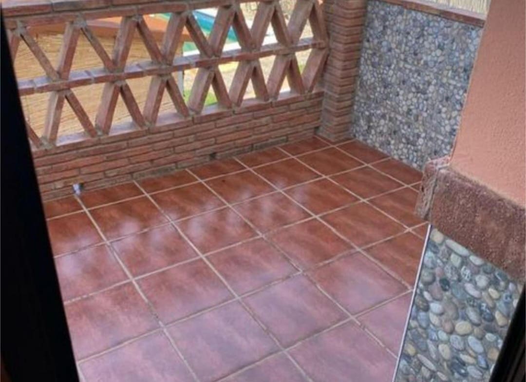 5 bedroom Villa for sale in Campanillas with pool - € 432,600 (Ref: 9434839)