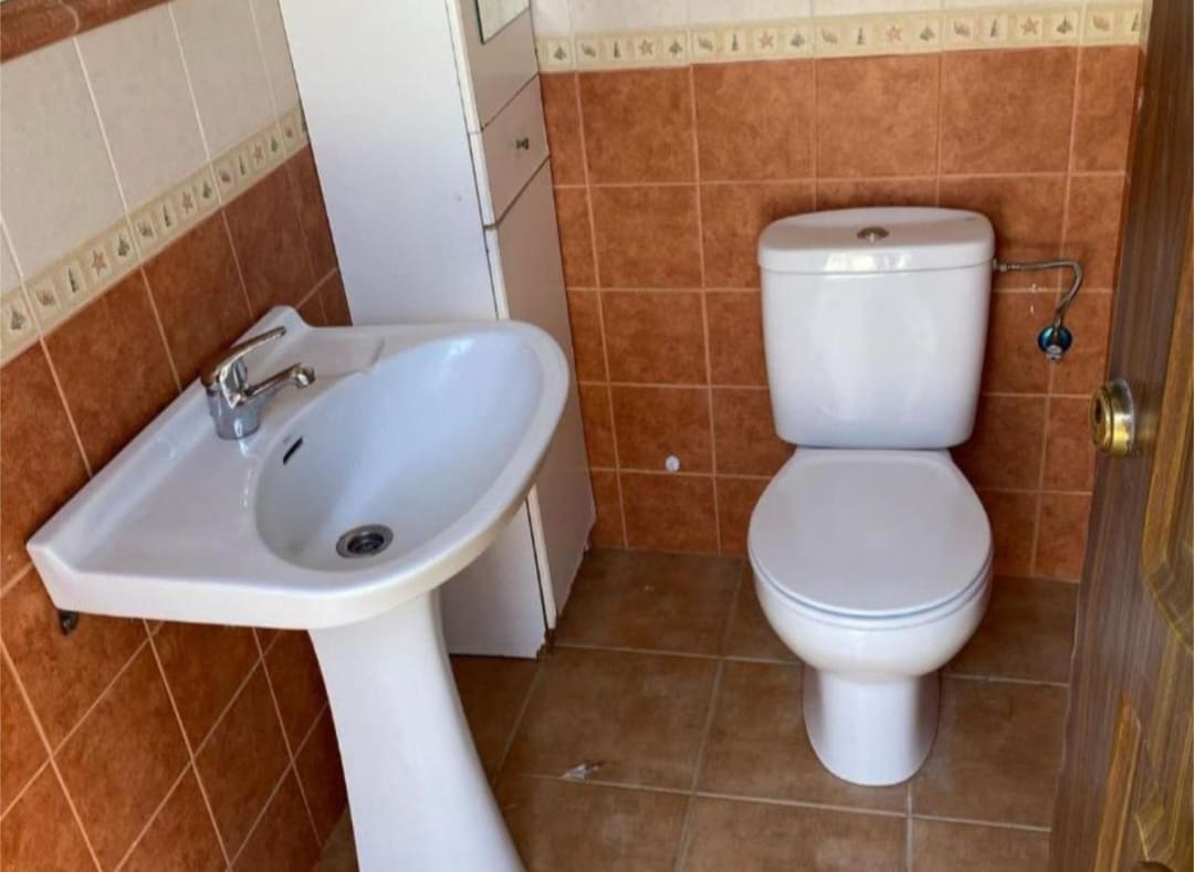 5 bedroom Villa for sale in Campanillas with pool - € 432,600 (Ref: 9434839)