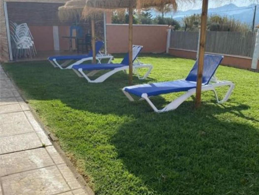 5 bedroom Villa for sale in Campanillas with pool - € 432,600 (Ref: 9434839)