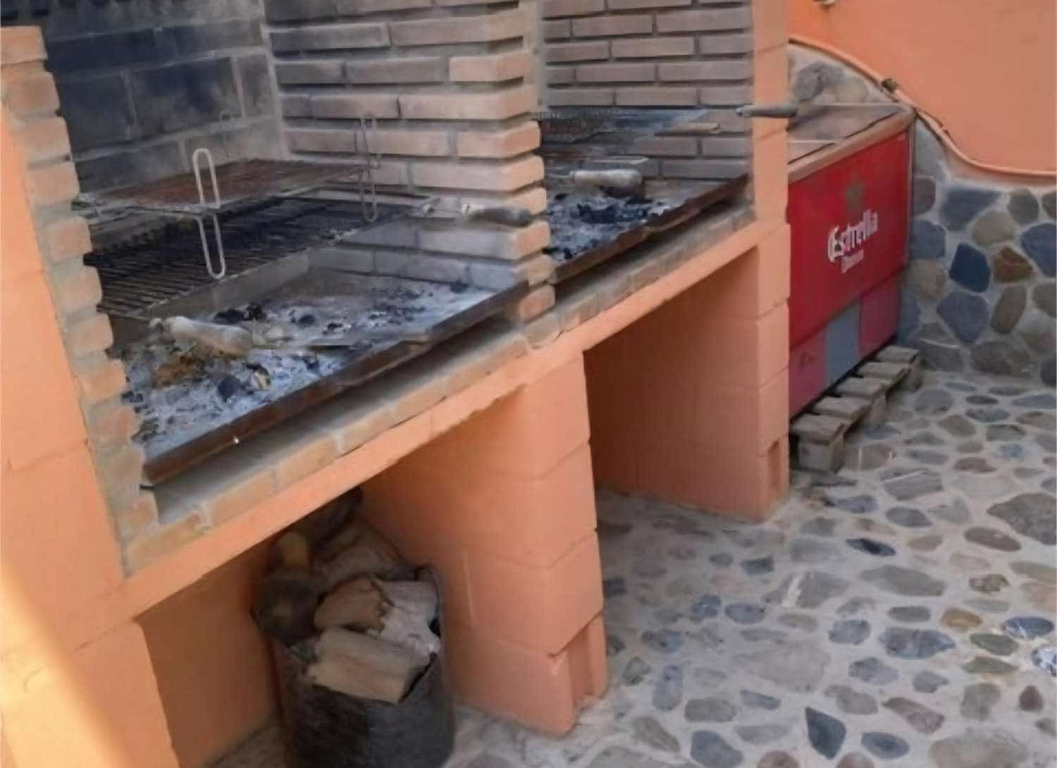 5 bedroom Villa for sale in Campanillas with pool - € 432,600 (Ref: 9434839)