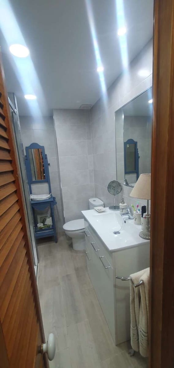 2 bedroom Beach Apartment for holiday rental in Torremolinos with pool - € 343 (Ref: 9434840)