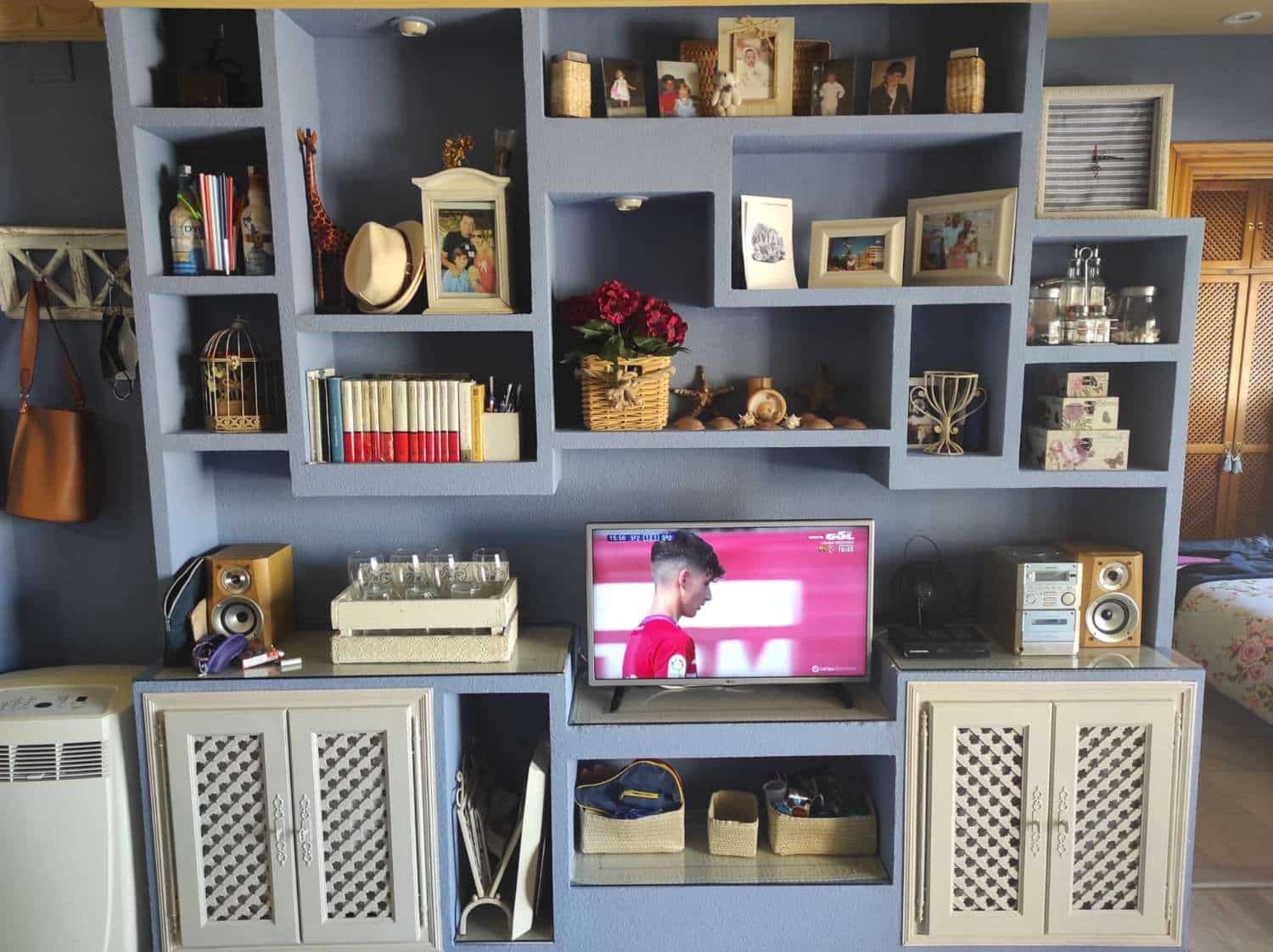 2 bedroom Beach Apartment for holiday rental in Torremolinos with pool - € 343 (Ref: 9434840)