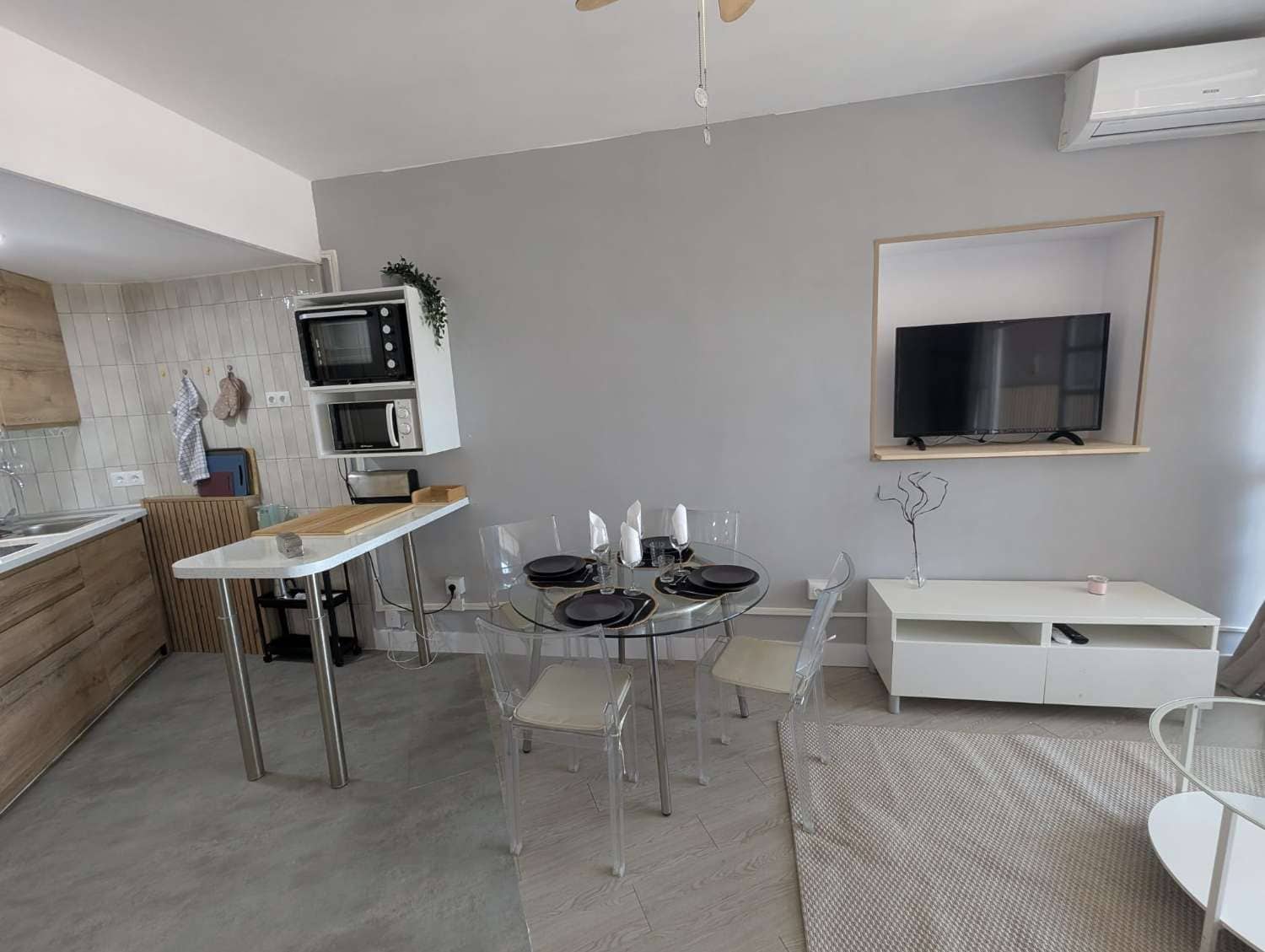 Studio for holiday rental in Torremolinos with pool garage - € 700 (Ref: 9434843)