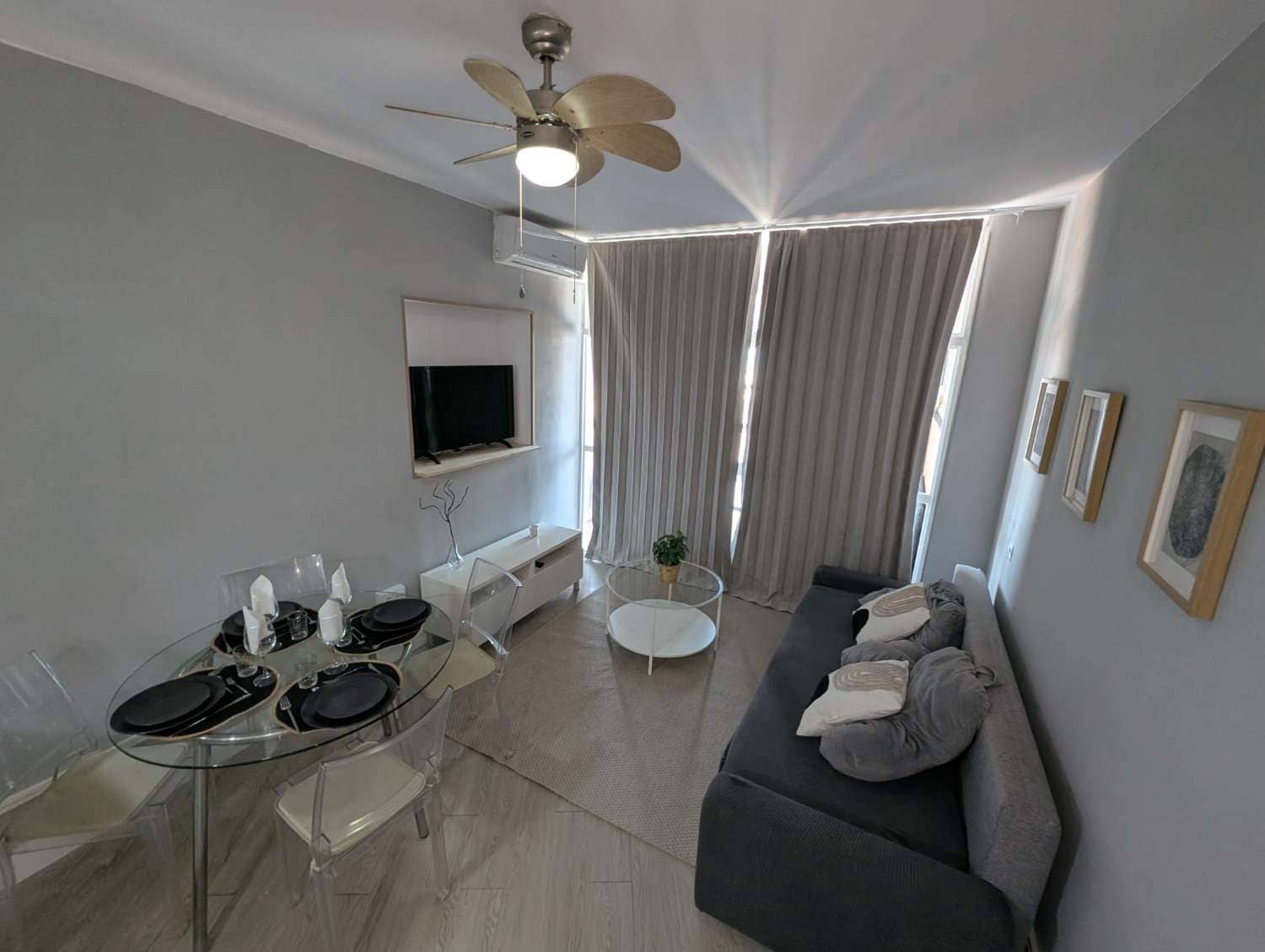 Studio for holiday rental in Torremolinos with pool garage - € 700 (Ref: 9434843)