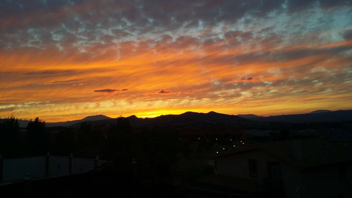 6 bedroom Villa for sale in Alhaurin de la Torre with pool garage - € 985,000 (Ref: 9434845)