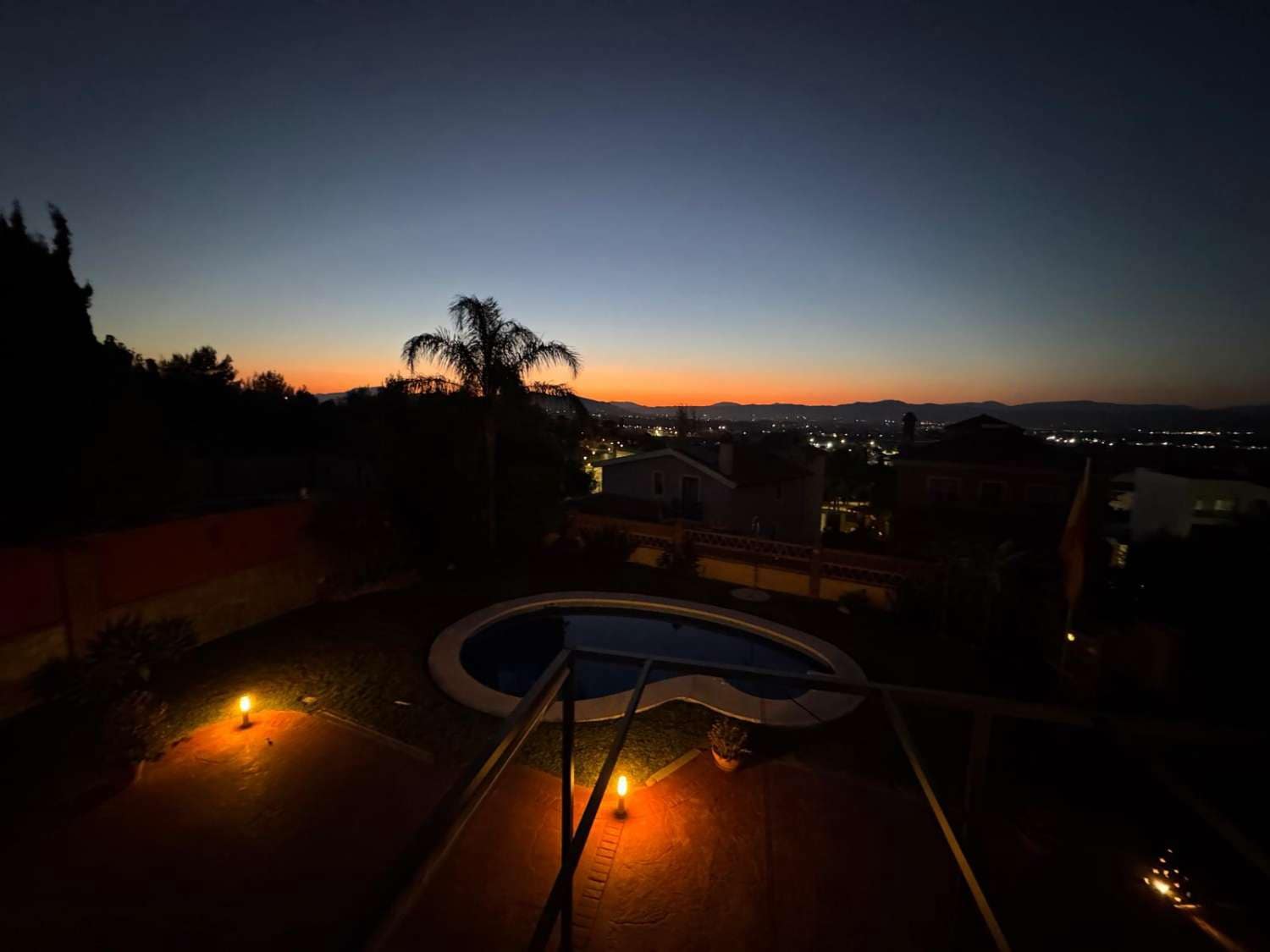 6 bedroom Villa for sale in Alhaurin de la Torre with pool garage - € 985,000 (Ref: 9434845)