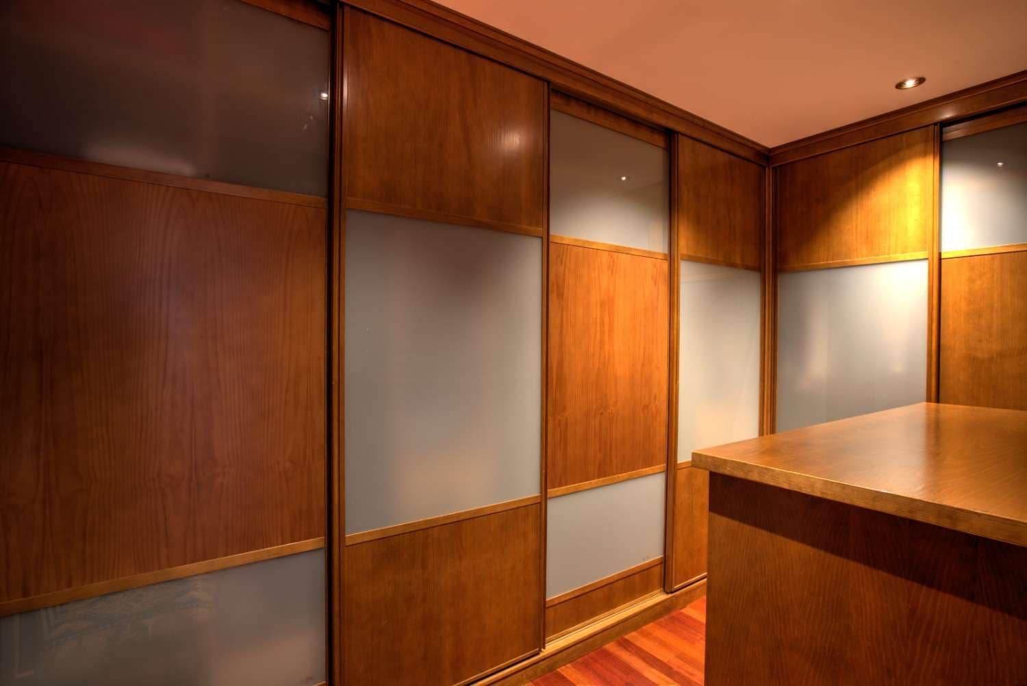 6 bedroom Villa for sale in Alhaurin de la Torre with pool garage - € 985,000 (Ref: 9434845)