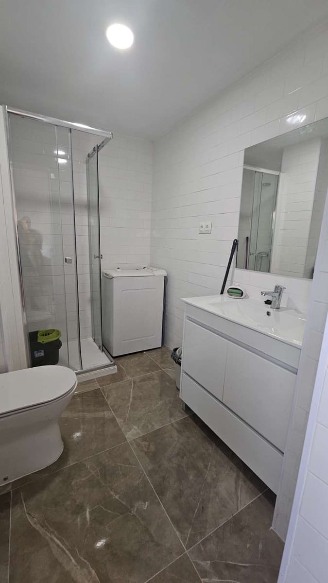 1 makuuhuone Ranta-asunto vuokrattavana paikassa Torremolinos mukana uima-altaan 
autotalli - 800 € (Ref: 9434846)