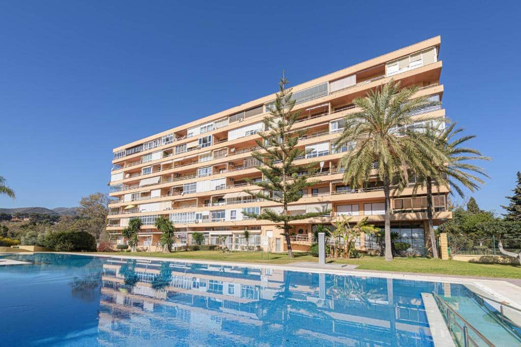 1 makuuhuone Ranta-asunto vuokrattavana paikassa Torremolinos mukana uima-altaan 
autotalli - 800 € (Ref: 9434846)