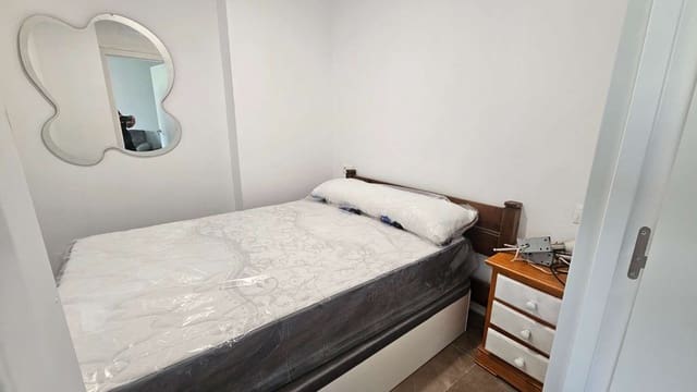 1 makuuhuone Ranta-asunto vuokrattavana paikassa Torremolinos mukana uima-altaan 
autotalli - 800 € (Ref: 9434846)