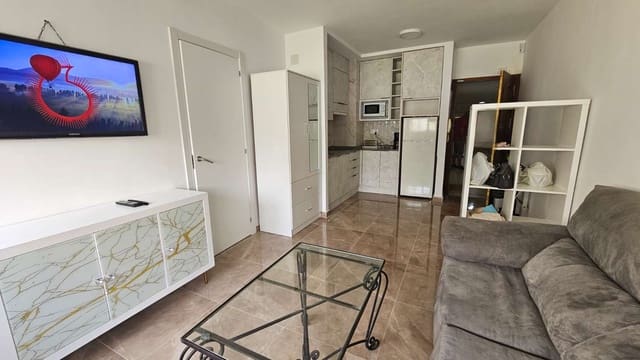 1 makuuhuone Ranta-asunto vuokrattavana paikassa Torremolinos mukana uima-altaan 
autotalli - 800 € (Ref: 9434846)